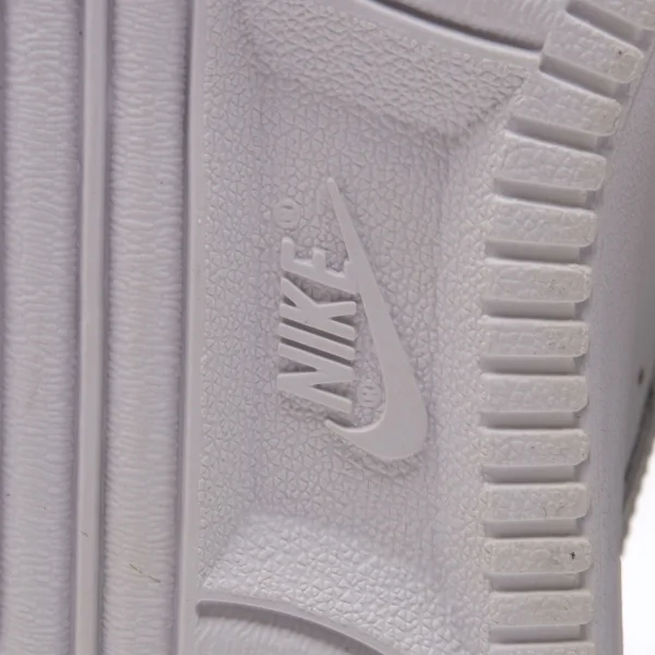 プレイコムデギャルソン×ナイキPLAY COMME des GARCONS×NIKE エアフォース1ローカットスニーカー 白黒27 K-116285_017