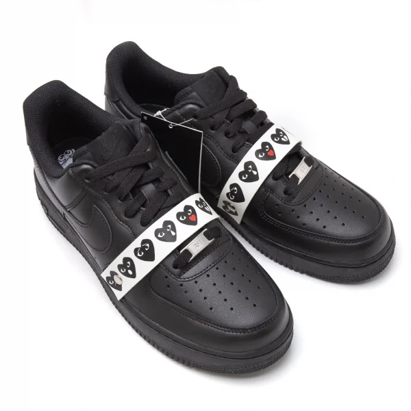 プレイコムデギャルソン×ナイキPLAY COMME des GARCONS×NIKE エアフォース1ローカットスニーカー 黒白27 K-116286_001