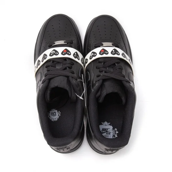 プレイコムデギャルソン×ナイキPLAY COMME des GARCONS×NIKE エアフォース1ローカットスニーカー 黒白27 K-116286_010