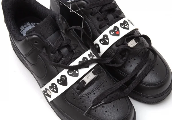 プレイコムデギャルソン×ナイキPLAY COMME des GARCONS×NIKE エアフォース1ローカットスニーカー 黒白27 K-116286_013