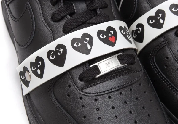 プレイコムデギャルソン×ナイキPLAY COMME des GARCONS×NIKE エアフォース1ローカットスニーカー 黒白27 K-116286_003