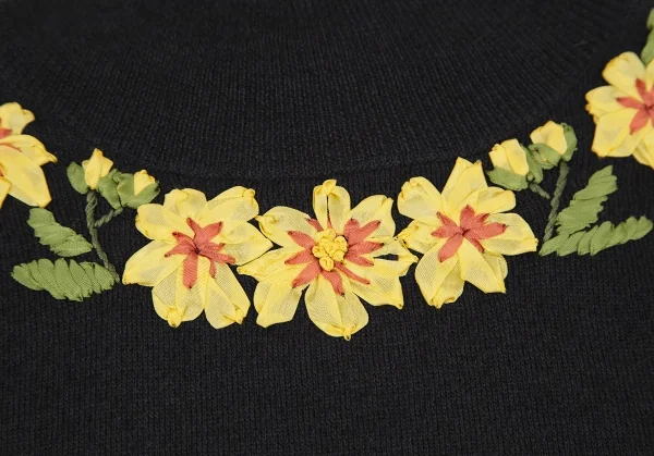 ジャンポールゴルチエ ファムJean Paul GAULTIER FEMME フラワー装飾ハイネックニット 濃紺40 K-116361_004