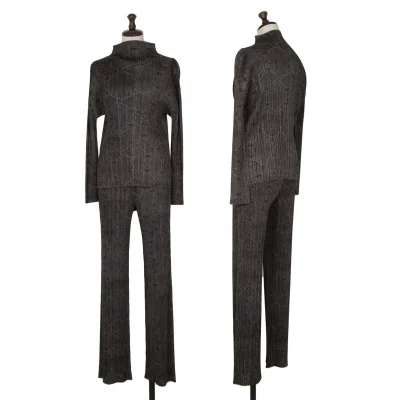 PLEATS PLEASE Python Printed Jacket & Pants