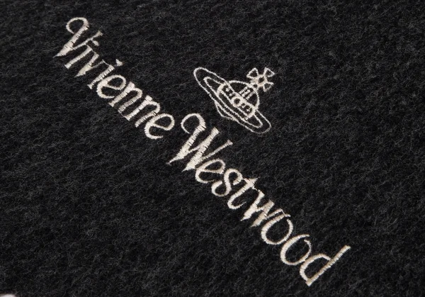 ヴィヴィアンウエストウッドマンVivienne Westwood MAN ウールカシミヤロゴ刺繍フリンジマフラー チャコール K-116489_004
