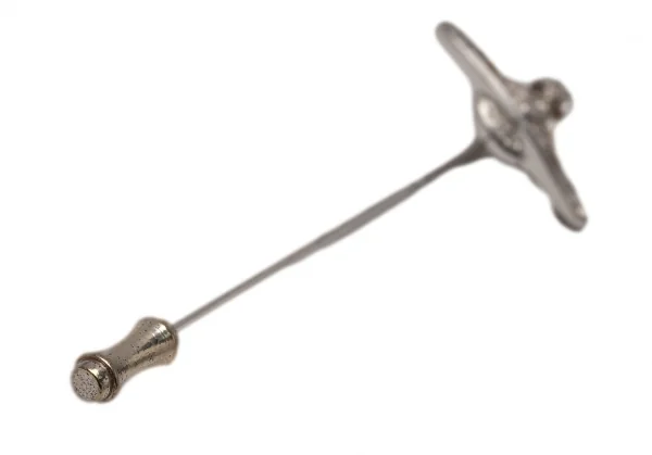 ヴィヴィアンウエストウッドVivienne Westwood ミニバスレリーフオーブラペルピン シルバー K-116502_002