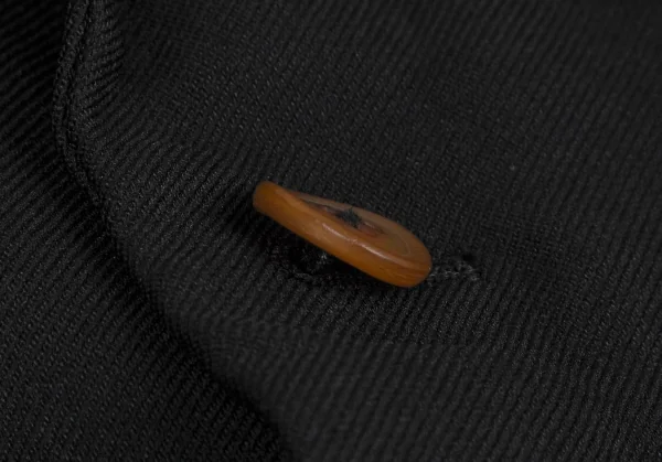 コムデギャルソン オムプリュスCOMME des GARCONS HOMME PLUS エステル裁ち切りスナップボタンジャケット 黒XS K-116529_008