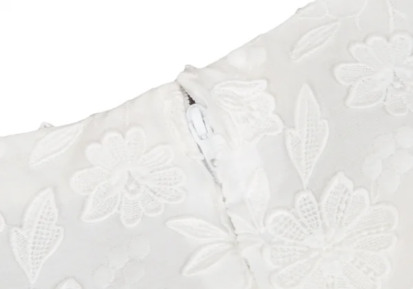 ケイタマルヤマKEITA MARUYAMA フレア切替花刺繍ワンピース オフ1 K-116773_013