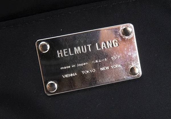 ヘルムートラングHELMUT LANG メタルプレートダッフルバッグ 黒 K-116852_012