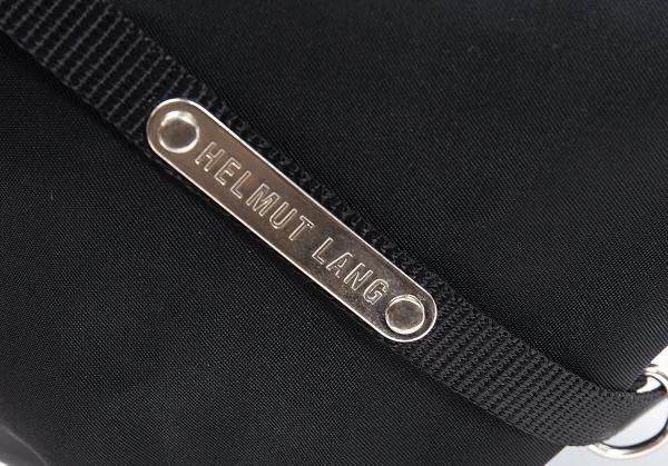 ヘルムートラングHELMUT LANG メタルプレートダッフルバッグ 黒 K-116852_004