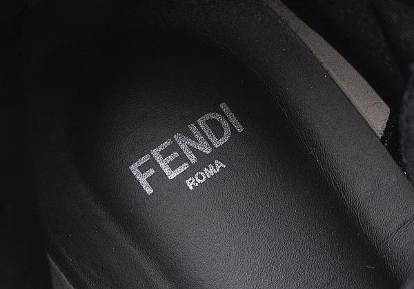 フェンディFENDI エンボスズッカストラップバイカーブーツ 40 黒40(25位) K-116885_015