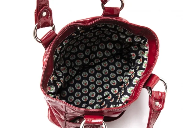 アナスイANNA SUI バタフライチャーム付きエナメルハンドバッグ 赤 K-117127_011