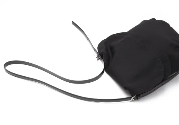 ヨウジヤマモト ファムYohji Yamamoto FEMME ウールギャバフラップショルダーバッグ 黒 K-117694_007
