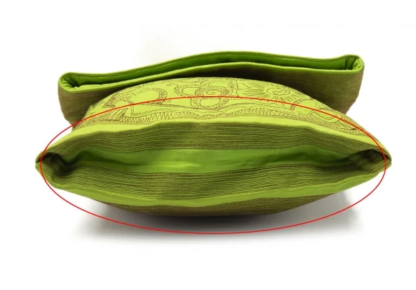 イッセイミヤケハートタマシャISSEY MIYAKE HaaT TaMaSHa ステッチ刺繍フラップショルダーバッグ 黄緑 K-117903_009