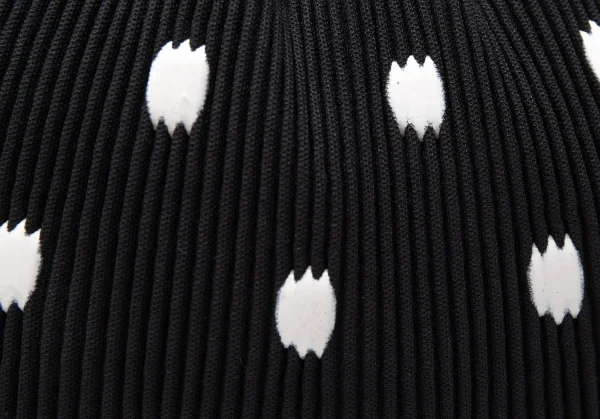イッセイミヤケISSEY MIYAKE 樹脂加工プリーツナップサック 黒白 K-117906_003