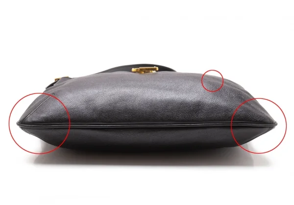 サンローランパリSAINT LAURENT PARIS カサンドラチャームレザーホーボーバッグ 黒 K-117970_007