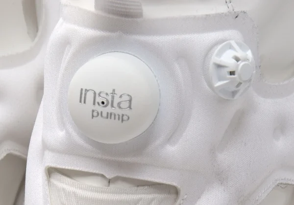 Maison Margiela x Reebok Tabi Instapump Fury Hi Sneakers K-118004_006