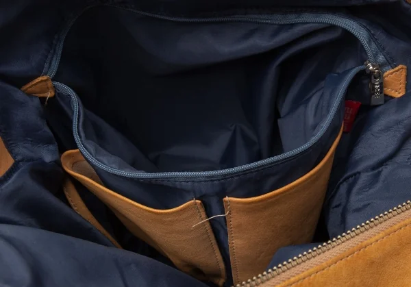 BREE Leather Shoulder Bag K-118574_017