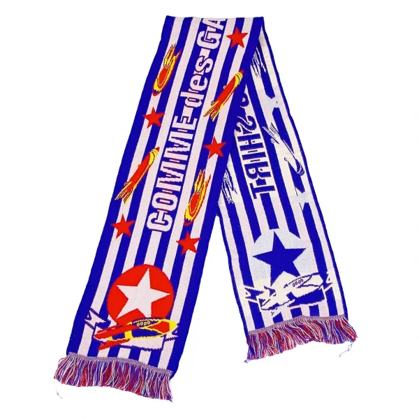 COMME des GARCONS ロゴジャガードフットボールストール 青赤 K-118735_001