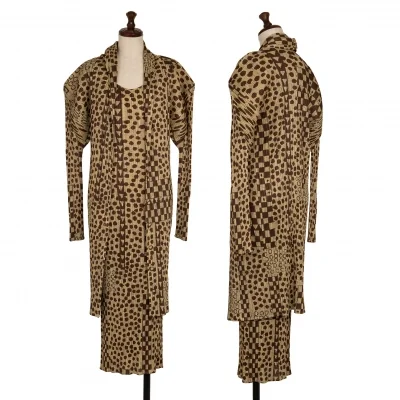 PLEATS PLEASE Drawing Printed Cardigan & Sleeveless Dress