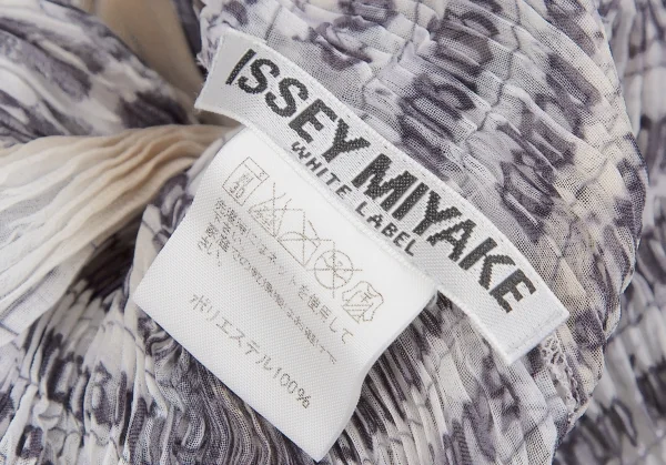 イッセイミヤケ ホワイトレーベルISSEY MIYAKE WHITE LABEL プリントハイネックプリーツ半袖カットソー 茶白黒2 K-119025_013