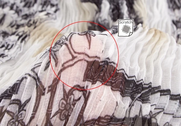 イッセイミヤケ ホワイトレーベルISSEY MIYAKE WHITE LABEL プリントハイネックプリーツ半袖カットソー 茶白黒2 K-119025_009