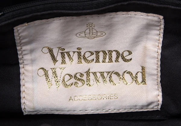 ヴィヴィアンウエストウッドVivienne Westwood オーブ型押しレザーショルダーバッグ 黒 K-119133_016