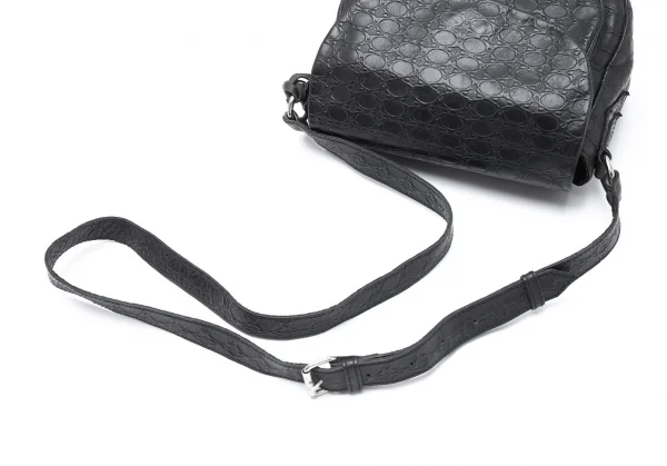 ヴィヴィアンウエストウッドVivienne Westwood オーブ型押しレザーショルダーバッグ 黒 K-119133_009