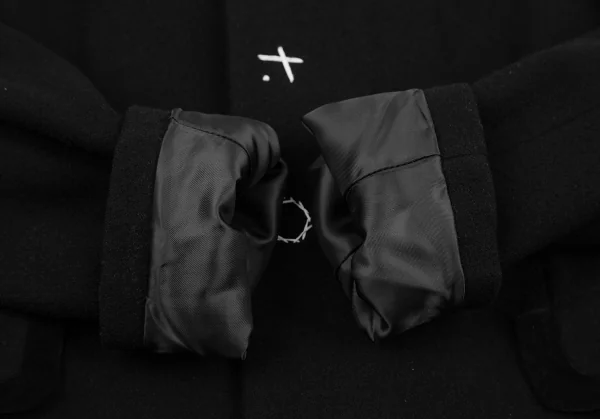 ローブドシャンブル コムデギャルソンrobe de chambre COMME des GARCONS スナップボタンステッチデザインラウンドカラージャケット 黒M位 K-119307_009