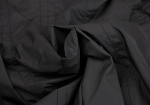 コムコム コムデギャルソンCOMME des GARCONS ナイロンサイドプリーツ中綿ダッフルコート 黒XS K-119336_016