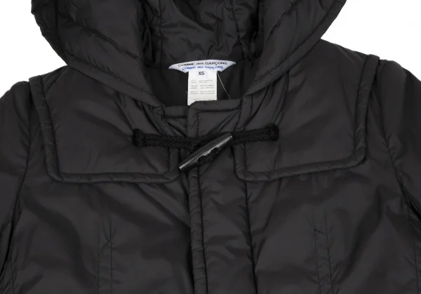 コムコム コムデギャルソンCOMME des GARCONS ナイロンサイドプリーツ中綿ダッフルコート 黒XS K-119336_004