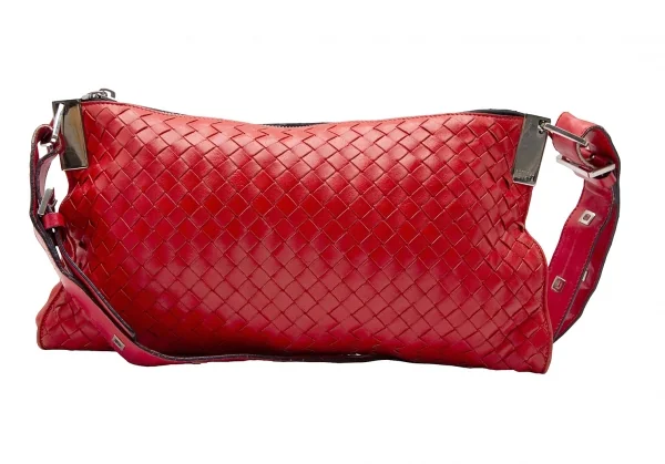 ボッテガヴェネタBOTTEGA VENETA イントレチャートショルダーバッグ 赤 K-119454_002