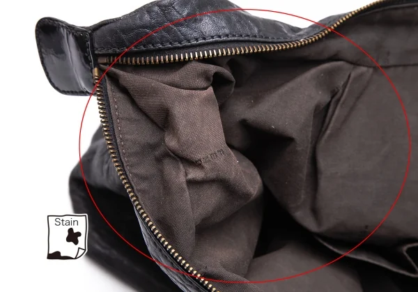 フェンディFENDI バックルベルトデザインシュリンクレザーバッグ 黒 K-119455_017