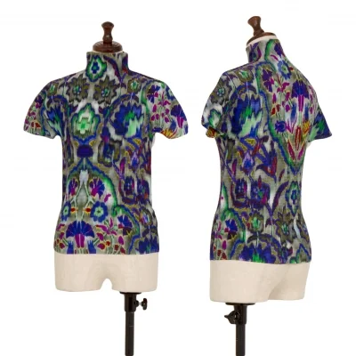 ISSEY MIYAKE me Stretch Pleats Psychedelic Printed T Shirt