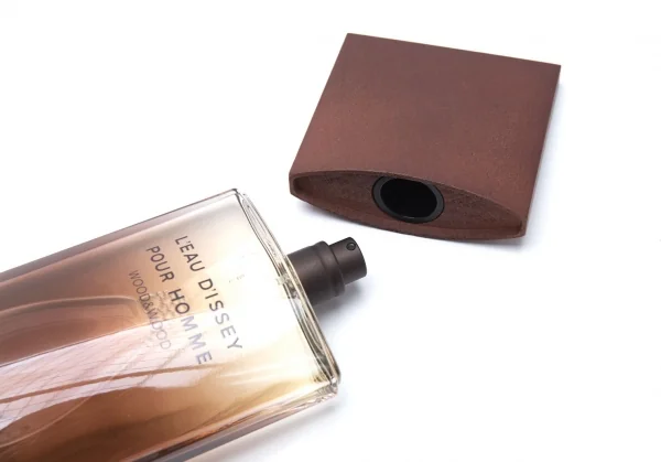 新品!イッセイミヤケISSEY MIYAKE L'EAU D'ISSEY POUR HOMME WOOD & WOO ロードゥイッセイプールオム ウッド＆ウッド オードパルファム ブラウン黒100ｍl K-120004_004
