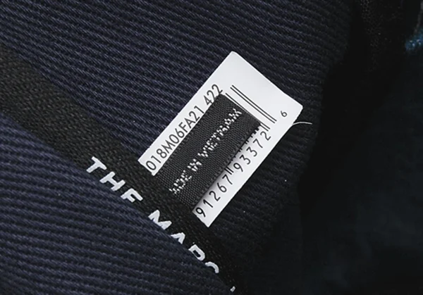 マークジェイコブスMARC JACOBS パッチワークデニムトートバッグ インディゴ K-120538_018
