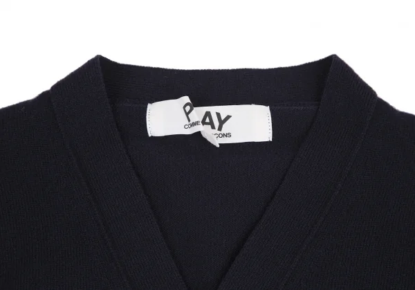 PLAY COMME des GARCONS Heart Patch Knit Cardigan K-120799_004