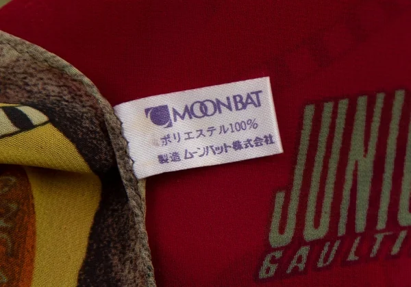 ジュニアゴルチエJUNIOR GAULTIER ポリメダルプリントスカーフ 黄ピンク他F K-120885_007