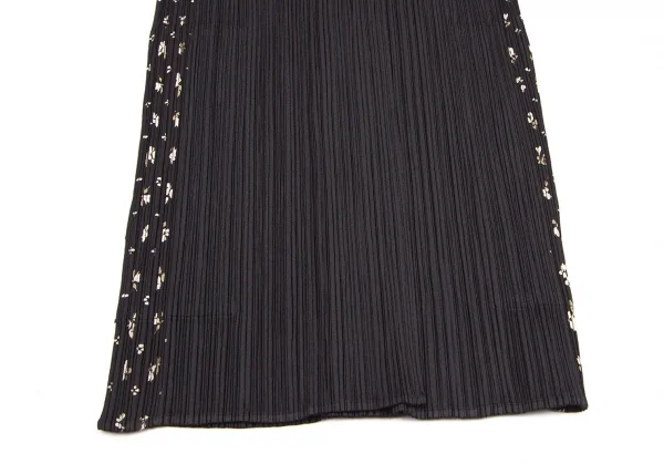 PLEATS PLEASE Floral Print Cardigan & Pants K-121054_008