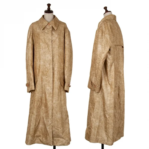 イッセイミヤケISSEY MIYAKE ポリ総柄プリントコート ベージュL K-121685_001