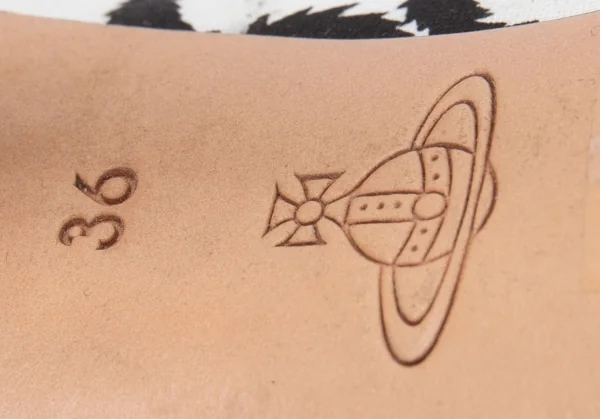 ヴィヴィアンウエストウッド アングロマニアVivienne Westwood ANGLOMANIA スクイグルプリントハイヒール 白黒36(23位) K-121970_017