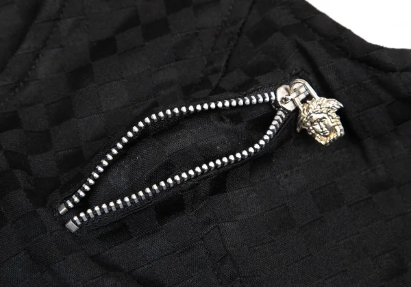 ヴェルサーチ ジーンズクチュールVERSACE JEANS COUTURE フロントジップチェッカーフラッグノースリーブミニワンピース 黒38 K-122485_005