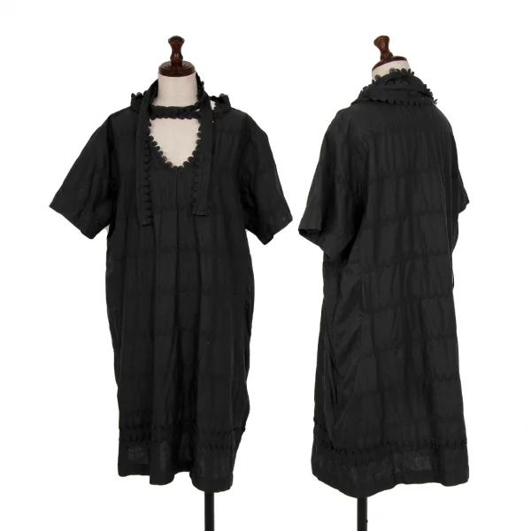 ISSEY MIYAKE HaaT Embroidered Lace V-neck Short Sleeve Dress Black 3 K-122973_001