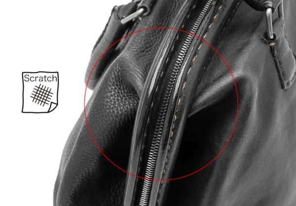 FENDI Leather Handbag K-123037_009