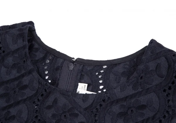 COMME des GARCONS Round-Hem Floral Lace Dress K-123165_008