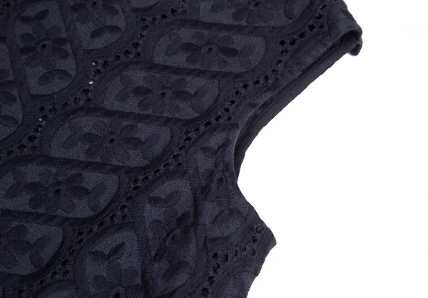 COMME des GARCONS Round-Hem Floral Lace Dress K-123165_009