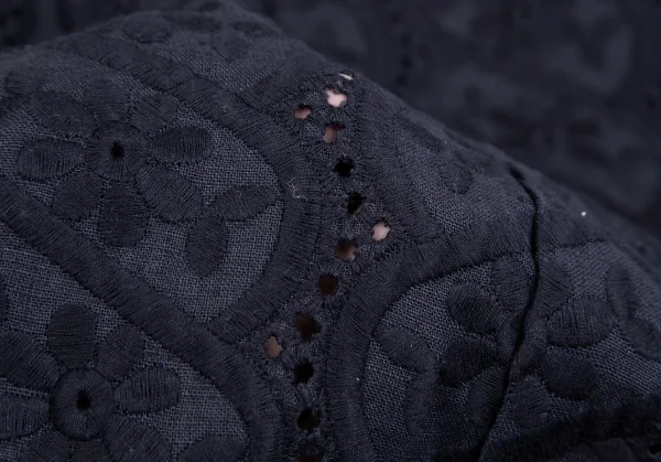 COMME des GARCONS Round-Hem Floral Lace Dress K-123165_017