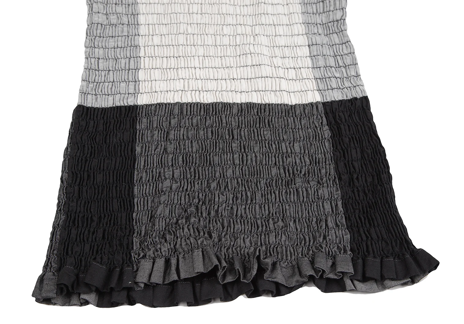 イッセイミヤケISSEY MIYAKE シャーリングモノクロパネルノースリーブ オフグレー2 【レディース】 イッセイミヤケISSEY MIYAKE シャーリングモノクロパネル