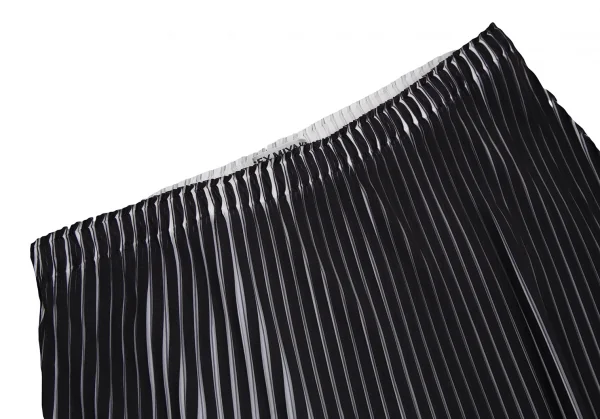 イッセイミヤケISSEY MIYAKE バイカラーカーブプリーツスカート 黒白3 K-123418_004