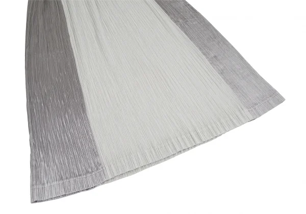 イッセイミヤケISSEY MIYAKE メタリック切替プリーツスカート シルバーグレー2 K-123427_005