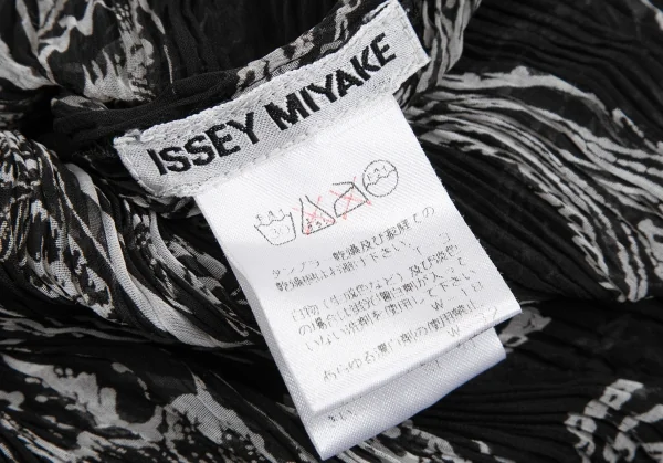 イッセイミヤケISSEY MIYAKEペイズリープリントシースループリーツハイネックカットソー 黒白M K-123672_016